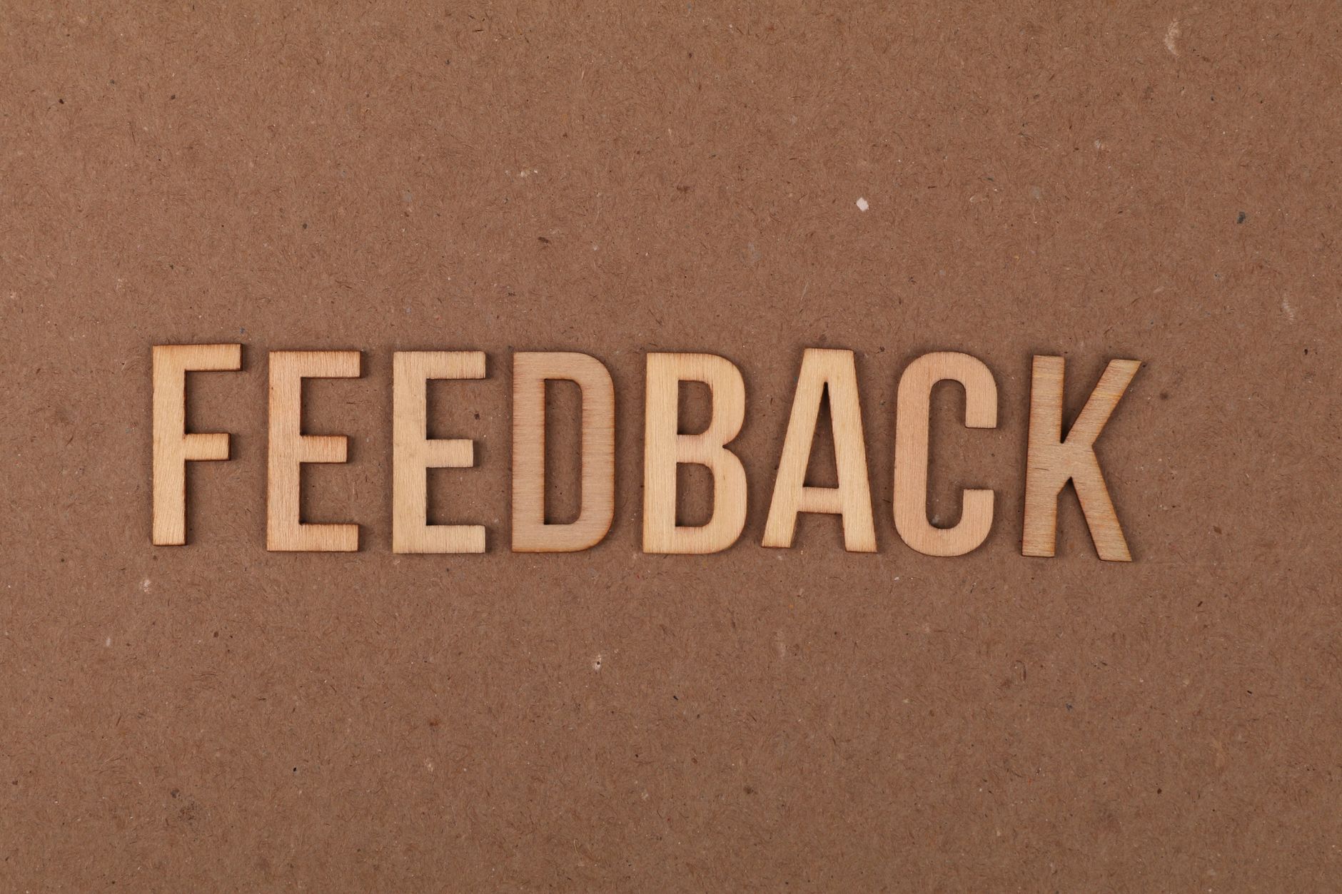 Méthodes de feedback constructif pour un leadership efficace