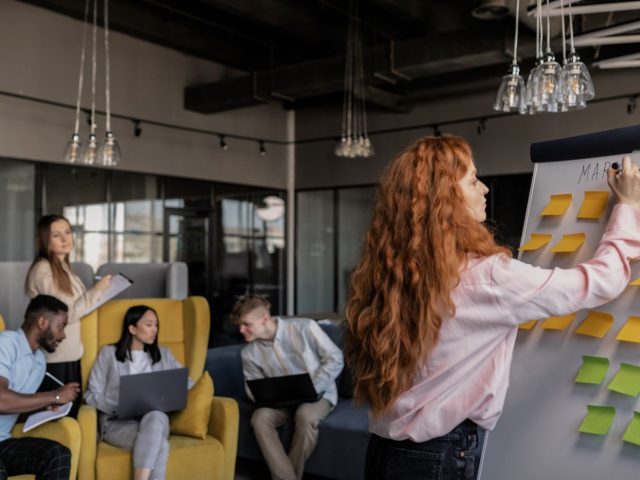 Outils légers de gestion de tâches pour équipe hybride