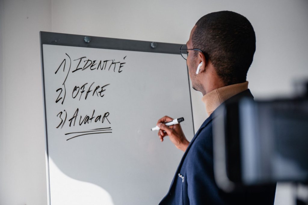 Gérer une équipe à distance : Guide pratique